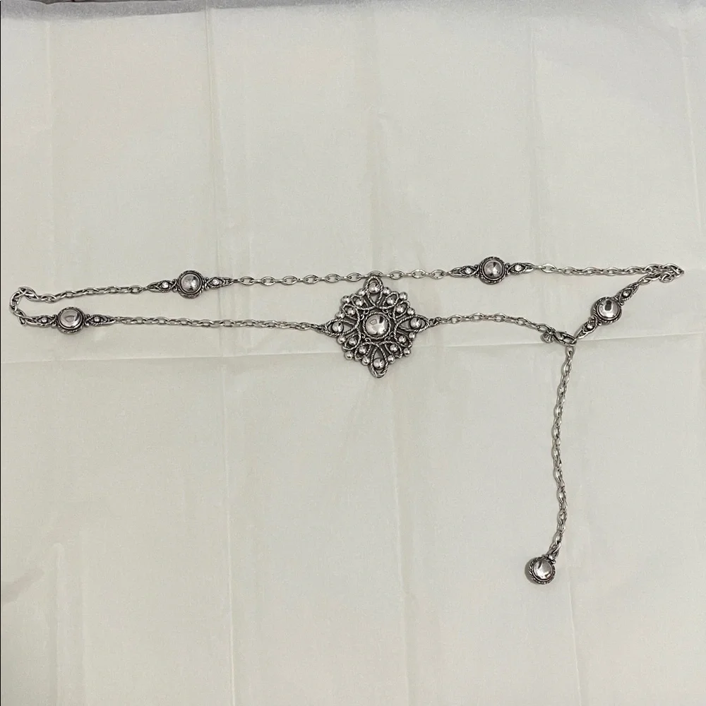 Double sided Silver-Tone Decorative Chain Belt with Filigree Medallion